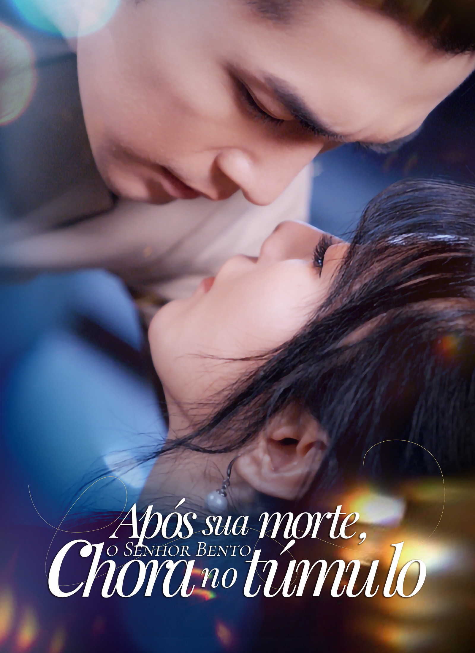 Após sua morte, o Senhor Bento chora no túmulo